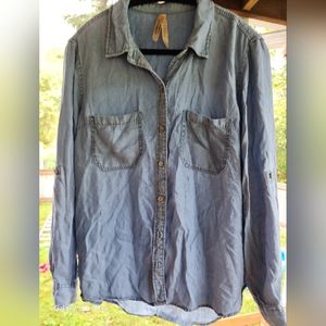 Liverpool Women's Light Blue Denim Button Down Shirt Size L